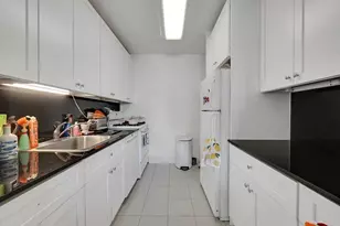 7002 Blvd E, Guttenberg, NJ 07093 - Photo 11