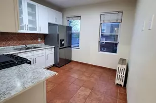 173 W 33rd St, Bayonne, NJ 07002 - Photo 7