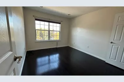 15 Hudson Ct, Jersey City, NJ 07305 - Photo 13
