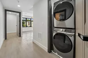 158 Oakland Ave, Jersey City, NJ 07306 - Photo 9
