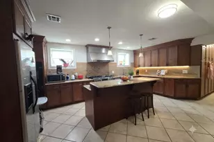105 W 8th St, Bayonne, NJ 07002 - Photo 37