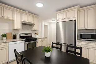 73 Sanford Pl, Jersey City, NJ 07307 - Photo 3