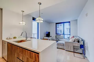 160 1st St, Jersey City, NJ 07302 - Photo 7