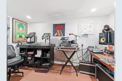 211 Plainfield Ave, Jersey City, NJ 07306 - Photo 11