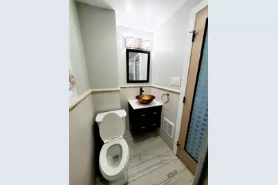 198 Neptune Ave, Jersey City, NJ 07305 - Photo 11
