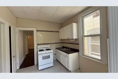 198 Neptune Ave, Jersey City, NJ 07305 - Photo 3