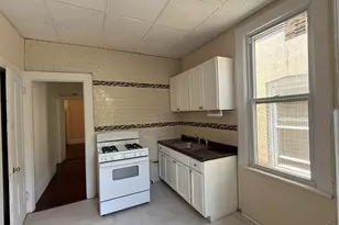 198 Neptune Ave, Jersey City, NJ 07305 - Photo 3