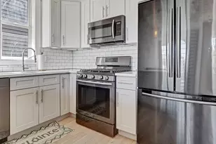 197 Lincoln St, Jersey City, NJ 07307 - Photo 17