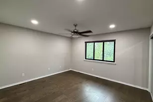 592 Sanderling Ct, Secaucus, NJ 07094 - Photo 25