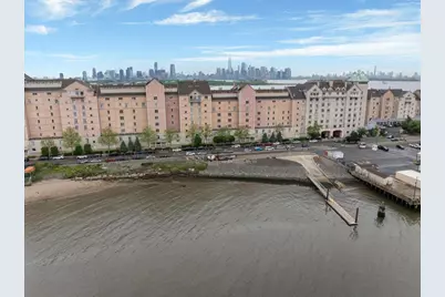 208 Shearwater Ct West #15, Jersey City, NJ 07305 - Photo 39