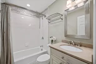 208 Shearwater Ct W, Jersey City, NJ 07305 - Photo 37