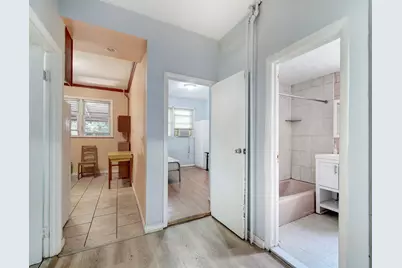 276 Van Wagenen Ave #1, Jersey City, NJ 07306 - Photo 5