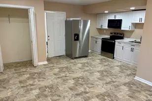 42 Seaview Ave, Jersey City, NJ 07305 - Photo 3