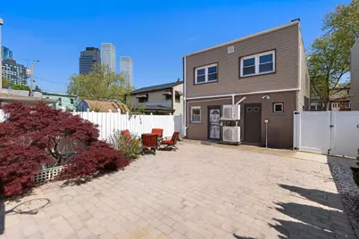 35 Elizabeth St, Jersey City, NJ 07306 - Photo 23