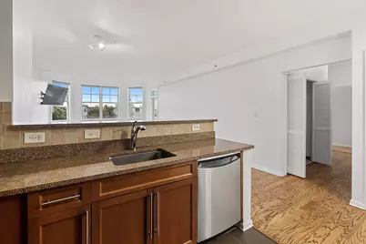 30 Freedom Way #407, Jersey City, NJ 07305 - Photo 7
