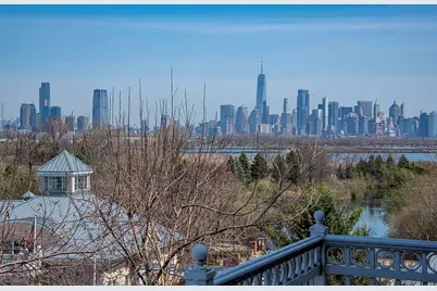 30 Freedom Way #407, Jersey City, NJ 07305 - Photo 1
