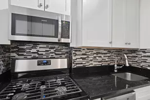 10 Huron Ave, Jersey City, NJ 07306 - Photo 5