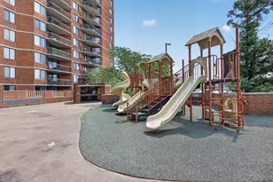 827 Harmon Cove Tower, Secaucus, NJ 07094 - Photo 33