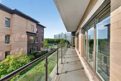 100 Eton Row #302, Weehawken, NJ 07086 - Photo 9