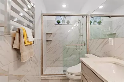 936 Pavonia Ave #1B, Jersey City, NJ 07306 - Photo 13