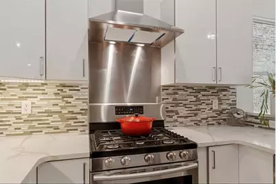 936 Pavonia Ave #1B, Jersey City, NJ 07306 - Photo 7