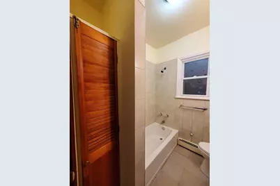 387 Avenue E, Bayonne, NJ 07002 - Photo 13