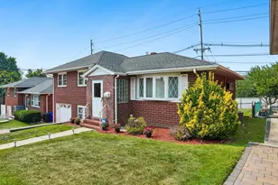 28 Pikeview Terrace, Secaucus, NJ 07094 - Photo 3