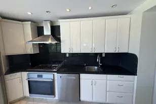 7004 Blvd E, Guttenberg, NJ 07093 - Photo 13