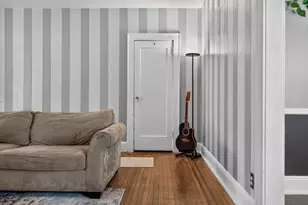 9 Lincoln Pkwy, Bayonne, NJ 07002 - Photo 5