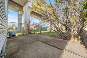 185 W 3rd St, Bayonne, NJ 07002 - Photo 15
