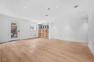 291 New York Ave, Jersey City, NJ 07307 - Photo 21