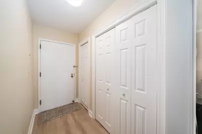 201 Shearwater Ct West #33, Jersey City, NJ 07305 - Photo 9