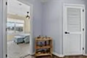 25 Bayside Dr, Bayonne, NJ 07002 - Photo 19