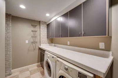 880 Summit Ave #2, Jersey City, NJ 07307 - Photo 17