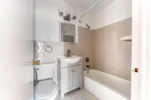 225 St Pauls Ave, Jersey City, NJ 07306 - Photo 13