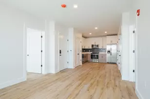 67 Dr Martin L King Blvd, Newark, NJ 07104 - Photo 11