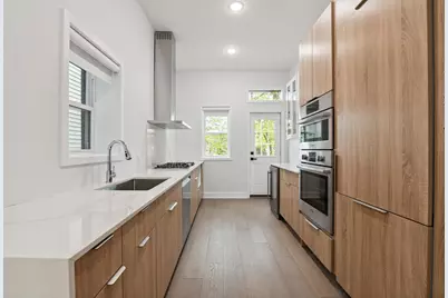 36 Park St #2, Jersey City, NJ 07304 - Photo 1