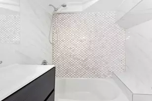 104 Hopkins Ave, Jersey City, NJ 07306 - Photo 19