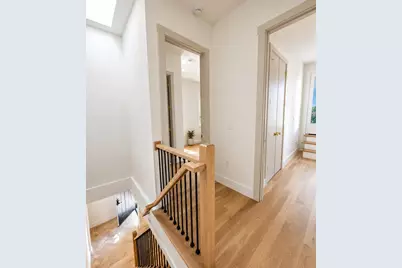 7 Pierce Ave, Jersey City, NJ 07307 - Photo 7