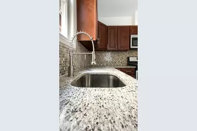 132 Bayview Ave #1, Jersey City, NJ 07305 - Photo 3