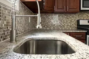 132 Bayview Ave, Jersey City, NJ 07305 - Photo 3