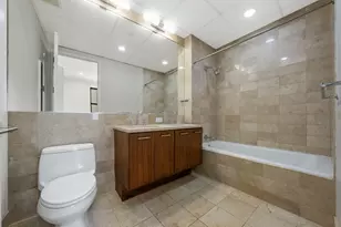 4 Beacon Way, Jersey City, NJ 07304 - Photo 5