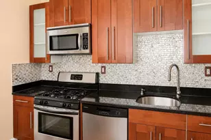 136 Randolph Ave, Jersey City, NJ 07305 - Photo 5