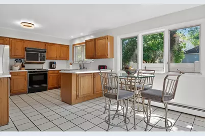 126 West 33rd St, Bayonne, NJ 07002 - Photo 9