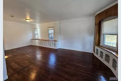 482 Sterling Pl #1st floor, Ridgewood, NJ 07450 - Photo 7