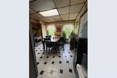 21 Danforth Ave, Jersey City, NJ 07305 - Photo 9