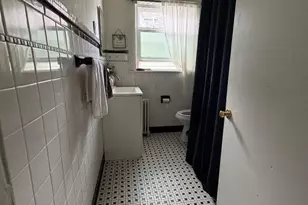 21 Danforth Ave, Jersey City, NJ 07305 - Photo 11