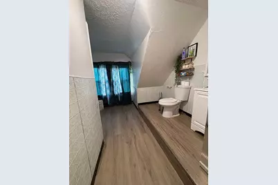 21 Danforth Ave, Jersey City, NJ 07305 - Photo 5