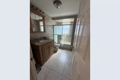 735 7th St, Secaucus, NJ 07094 - Photo 9