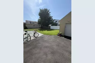 735 7th St, Secaucus, NJ 07094 - Photo 5